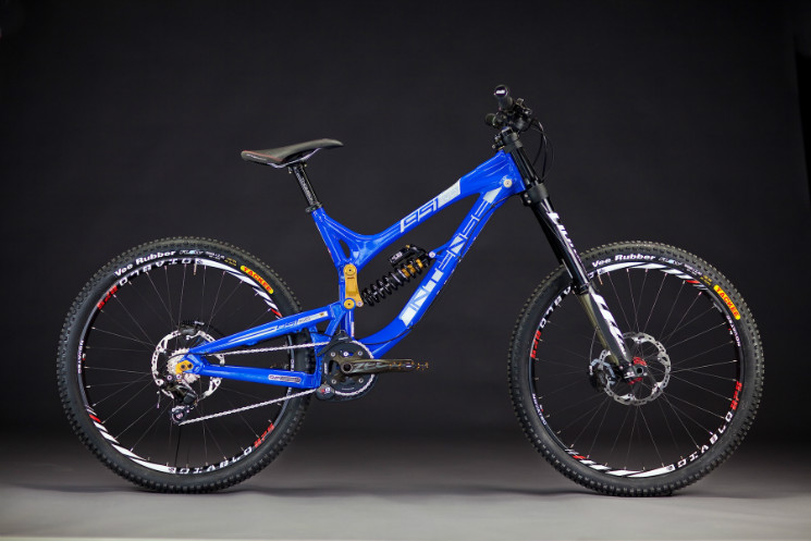 Intense 951 downhill store bike