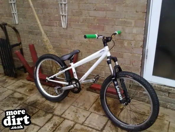 custom jump bike