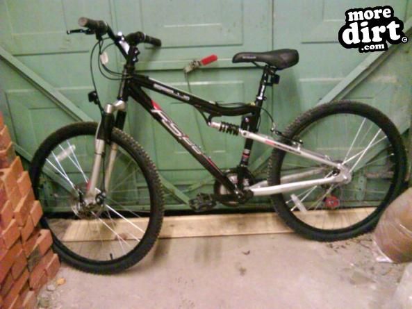 Apollo fs26s best sale mountain bike