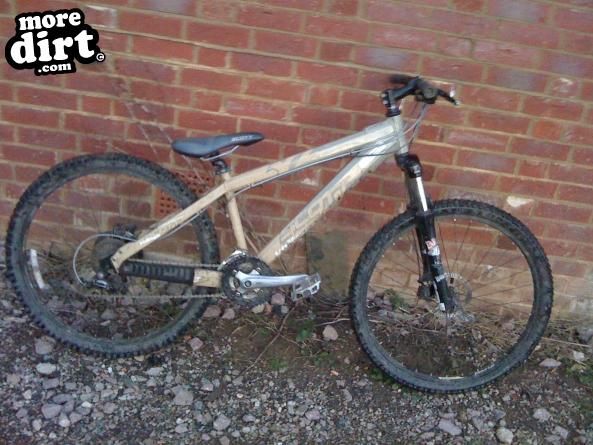 Scott voltage 2024 yz 0.5