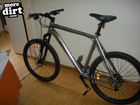 mongoose - mongoose tyax 2k10