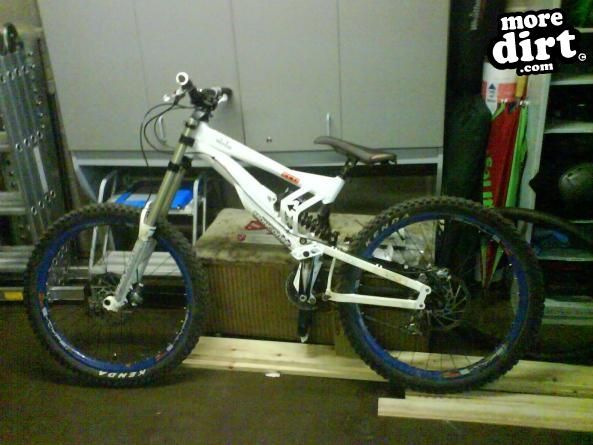 mongoose ecd downhill bike