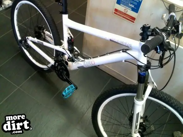 Commencal - Super 4.3