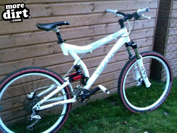 Giant vt two online mountain bike