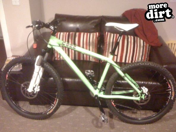 genesis core 20 mountain bike