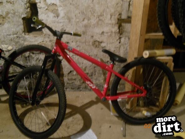 Commencal max best sale max jump bike