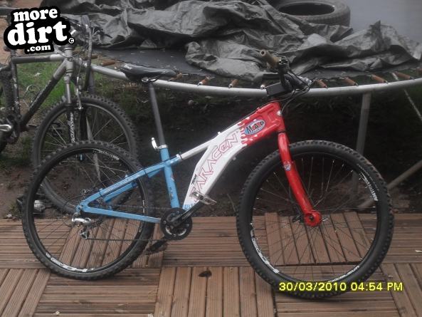 Saracen mad best sale trials bike