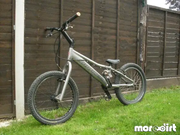 Saracen store trials bike