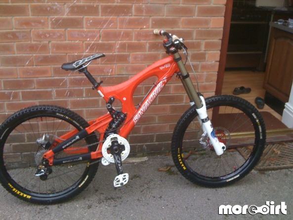 Santa Cruz V10 Downhill 31464