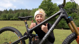 Rachel Atherton - New Bike Day - 3D Printed BIKE??!!