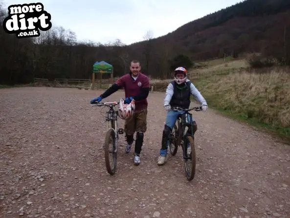 Y Mynydd Downhill - Cwmcarn