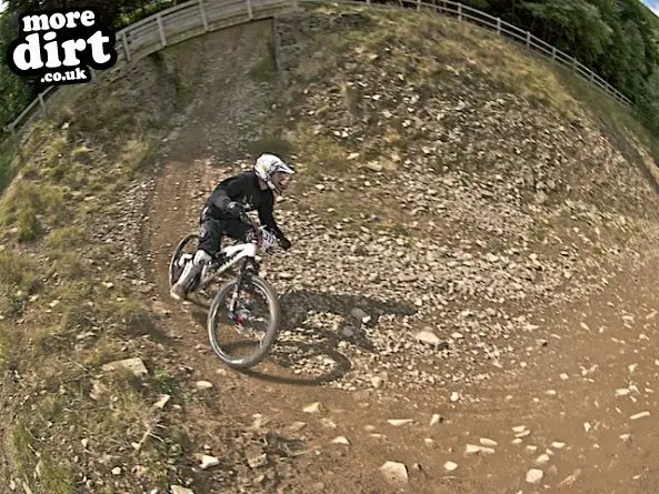 Y Mynydd Downhill - Cwmcarn