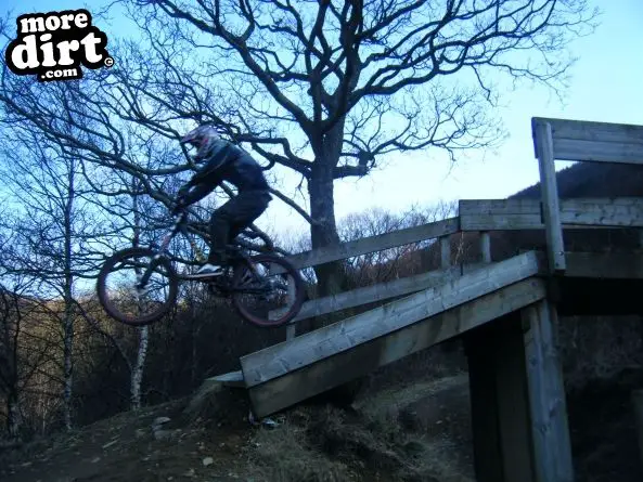 Y Mynydd Downhill - Cwmcarn