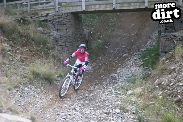 Y Mynydd Downhill - Cwmcarn