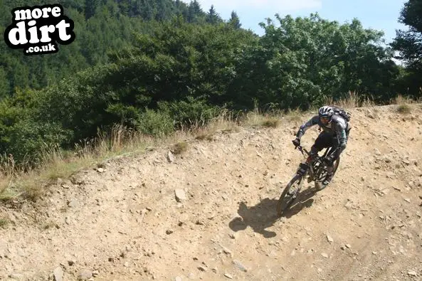 Y Mynydd Downhill - Cwmcarn