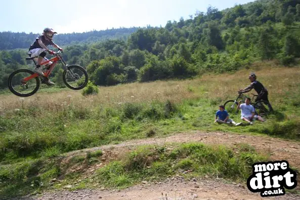 Y Mynydd Downhill - Cwmcarn