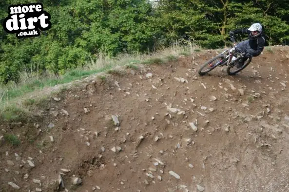 Y Mynydd Downhill - Cwmcarn