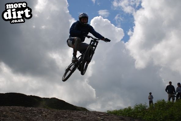 Carlton Bank DH