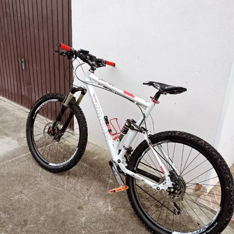 Mountain Bike
